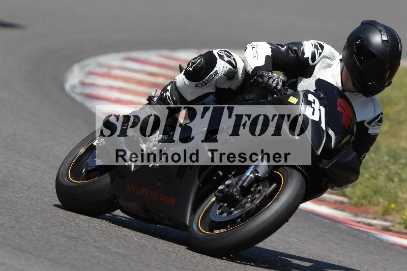 Archiv-2022/40 18.07.2022 Plüss Moto Sport ADR/Einsteiger/31